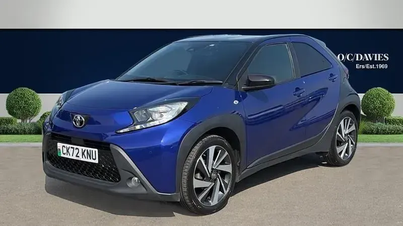 Used Toyota Aygo X 72 HP (52 kW) 2022 Blue SUV