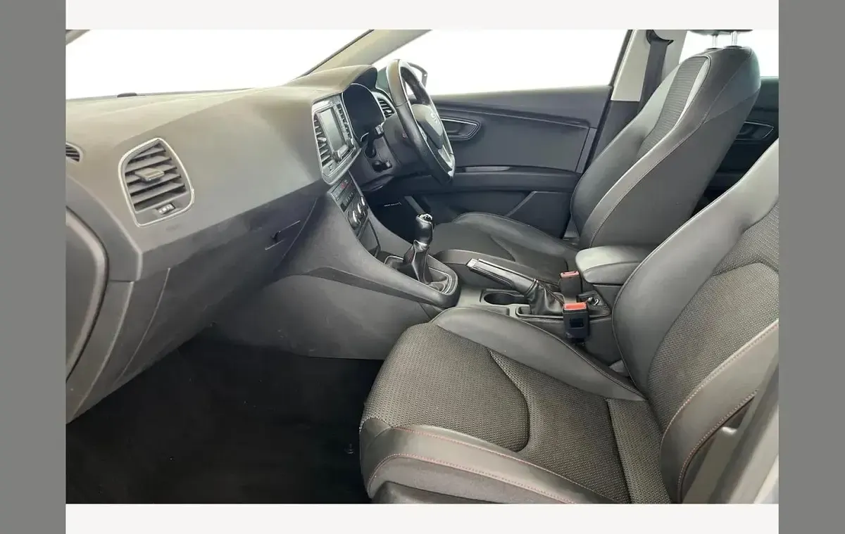Used Seat Leon FR 180 HP (132 kW) 2017 Grey Estate