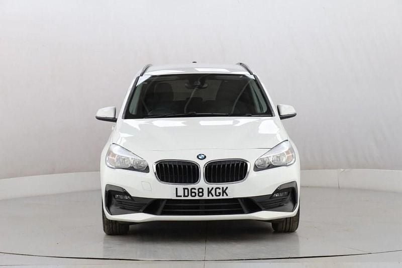 Used BMW 218 2018 White MPV