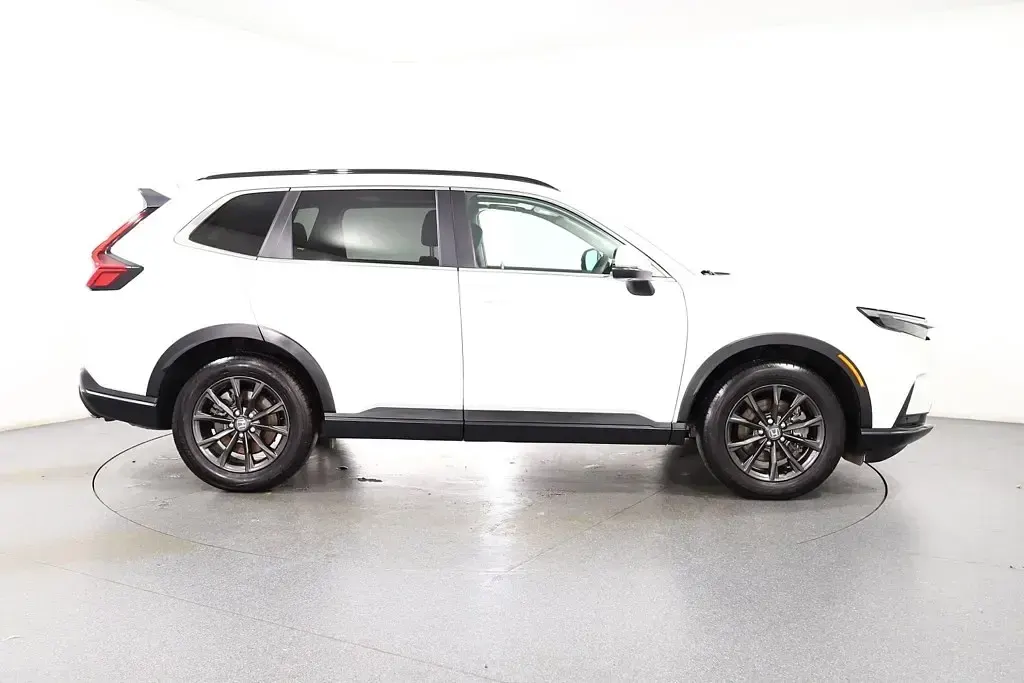 Used Honda CR-V Advance 184 HP (135 kW) 2024 White SUV