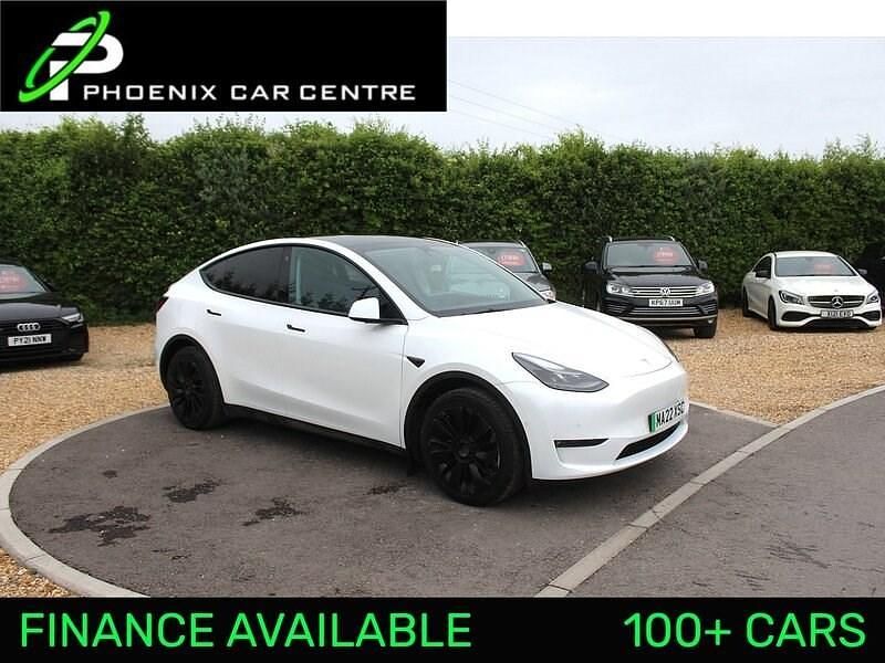 White Used 2022 Tesla Model Y Long Range SUV | £23,795 (Fair price) - Image 1/2