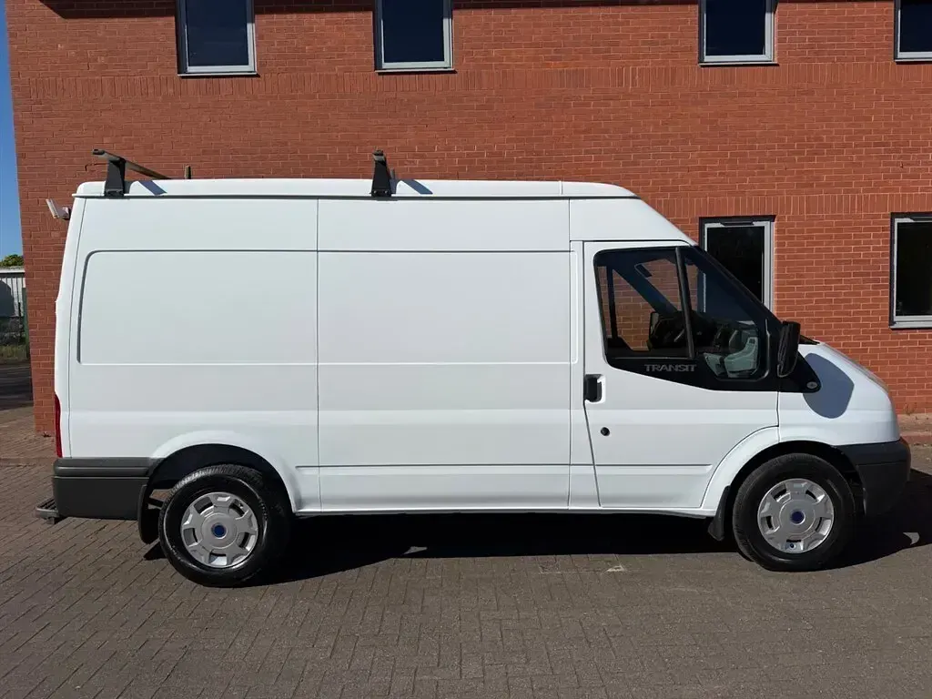Used Ford Transit 125 HP (91 kW) 2012 White Van