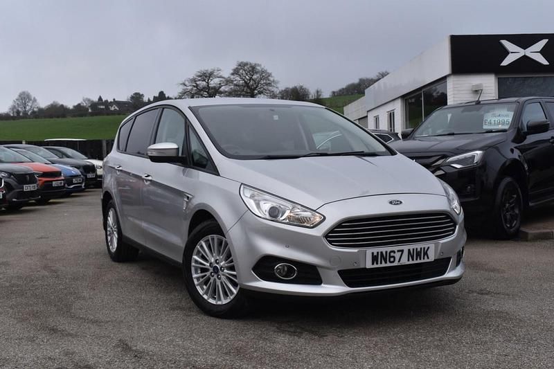 Used Ford S-MAX Zetec 150 HP (110 kW) 2017 Silver MPV