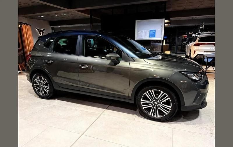 Used Seat Arona SE Technology 113 HP (83 kW) 2024 Green SUV
