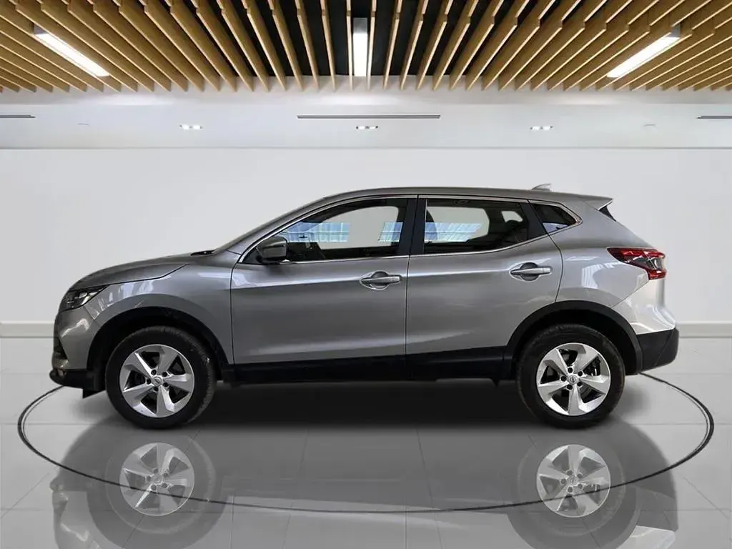 Used Nissan Qashqai Acenta Premium 160 HP (117 kW) 2020 Silver SUV