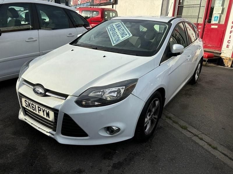 White Used 2011 Ford Focus Zetec Hatchback | £3,495 (Expensive) - Image 1/4
