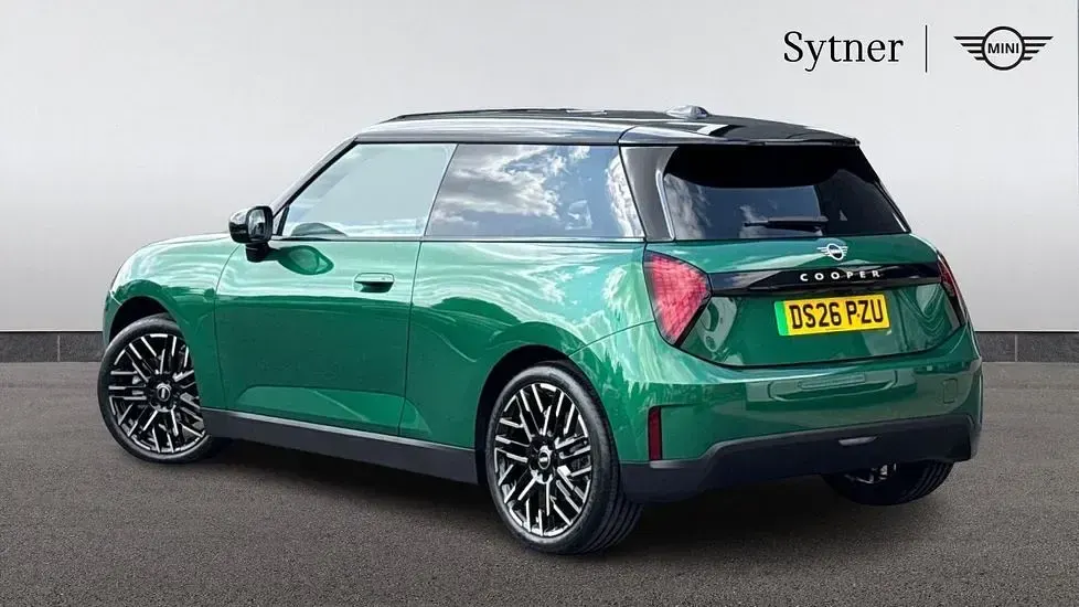 New Mini Cooper Hatch 133 kW (181 HP) 2026 Green Hatchback