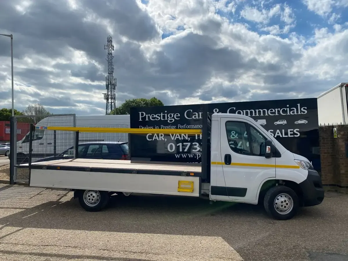 Used Citroën Relay 140 HP (102 kW) 2022 White Van