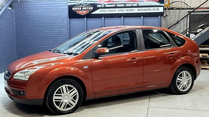 Red Used 2007 Ford Focus Ghia Hatchback | £1,995 - Image 1/4