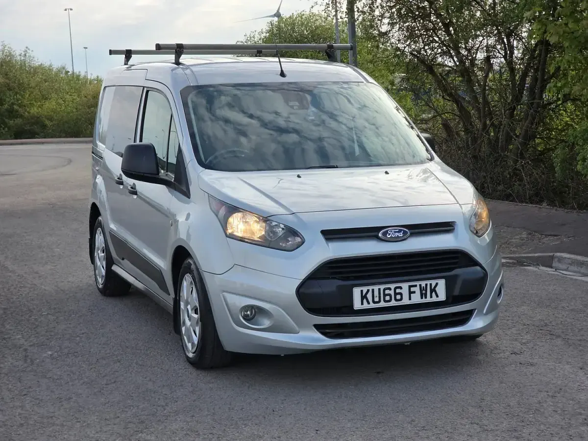 Used Ford Transit Connect Trend 100 HP (73 kW) 2016 Silver MPV