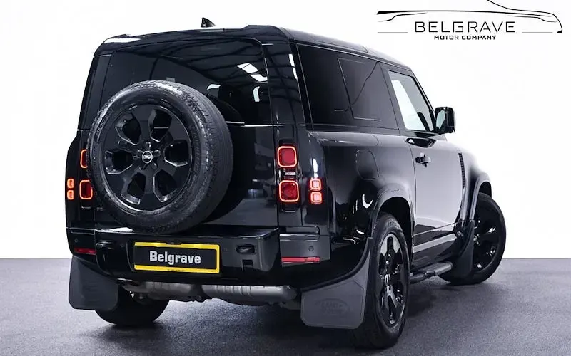 Used Land Rover Defender SE Dynamic 249 HP (183 kW) 2025 Black SUV