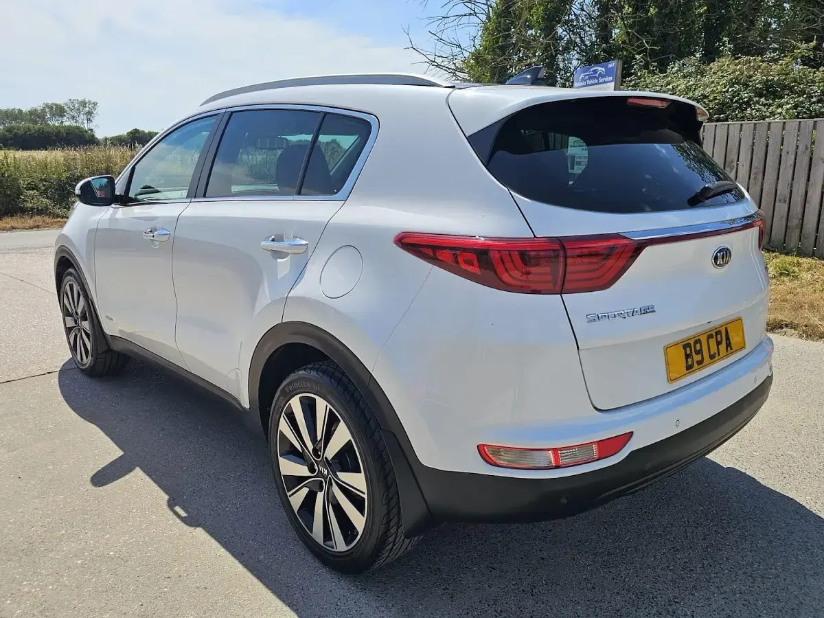 Used Kia Sportage 136 HP (100 kW) 2016 White SUV