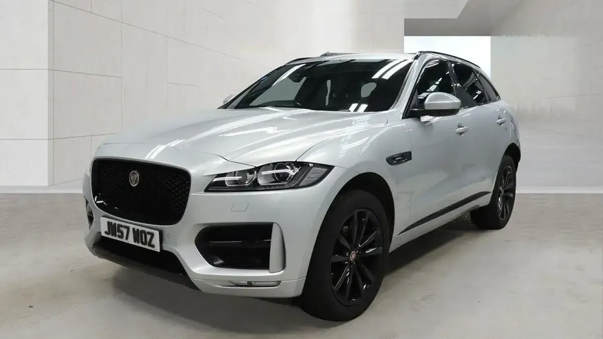 Used Jaguar F-Pace R-Sport 180 HP (132 kW) 2016 Silver SUV
