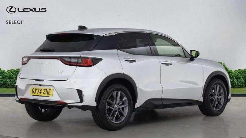 Used Lexus LBX 134 HP (98 kW) 2024 Silver SUV