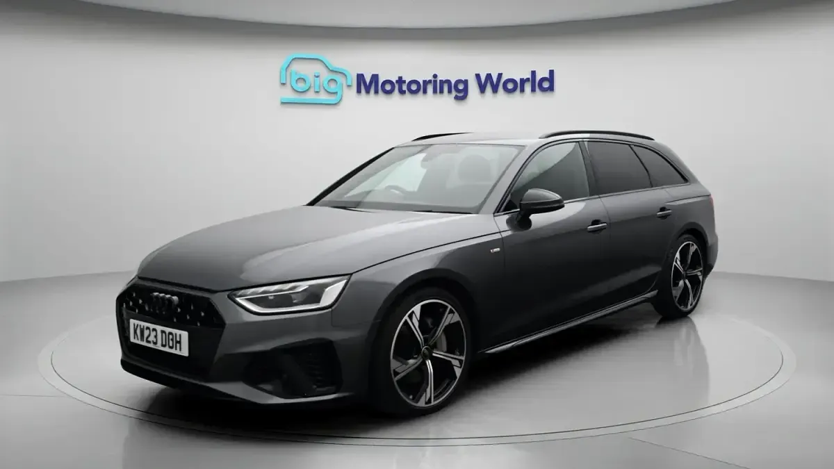 Used Audi A4 Black Edition 204 HP (150 kW) 2023 Grey Estate