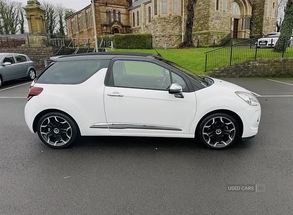 Used Citroën DS3 Cabriolet 2014 White Cabriolet