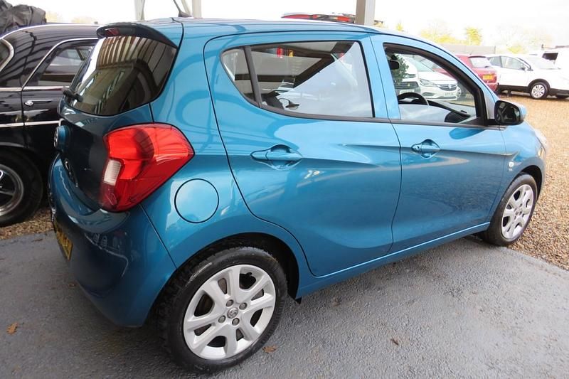 Used Vauxhall Viva 73 HP (53 kW) 2018 Blue Hatchback