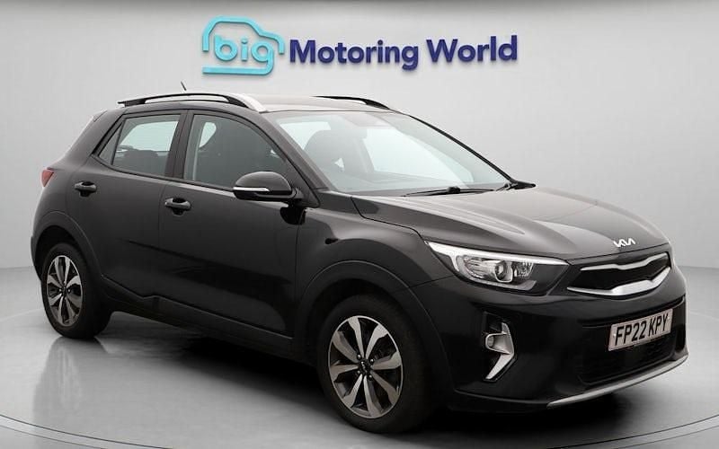 Used 2024 Kia Stonic 2 SUV | £12,200 (Super price) - Image 1/4