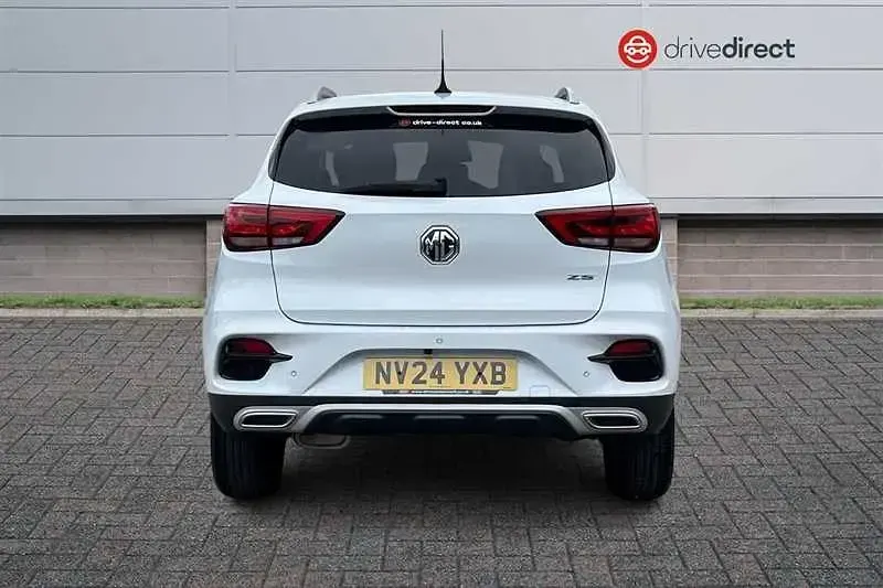 Usado MG ZS Exclusive 106 HP (77 kW) 2024 Branco SUV