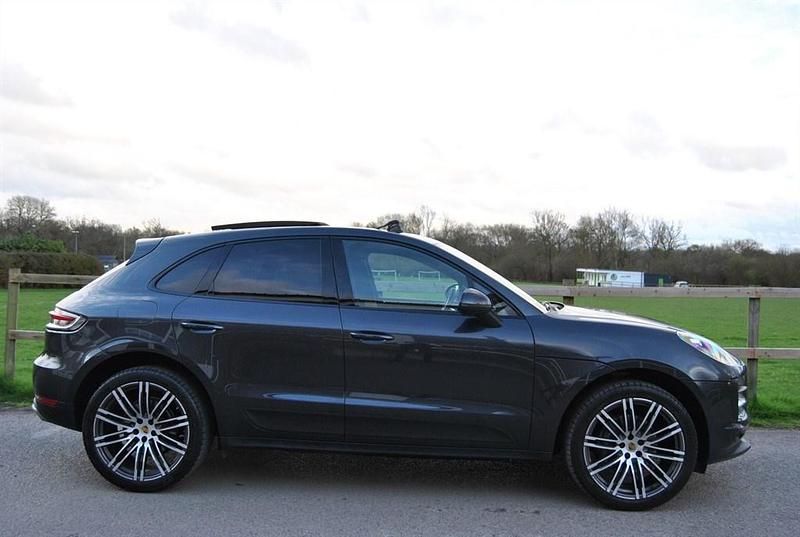 Used Porsche Macan 245 HP (180 kW) 2018 Volcano grey SUV