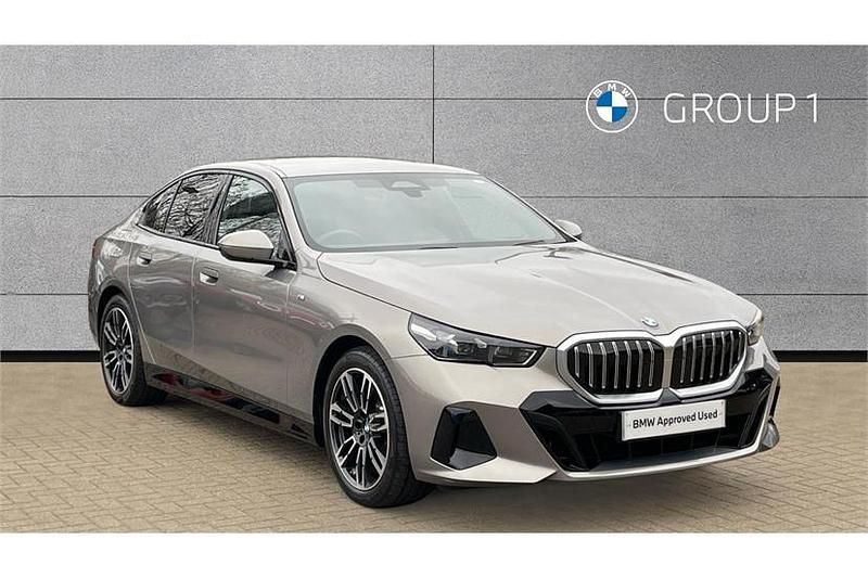 Used BMW 520 M Sport 208 HP (152 kW) 2024 Oxide grey Sedan