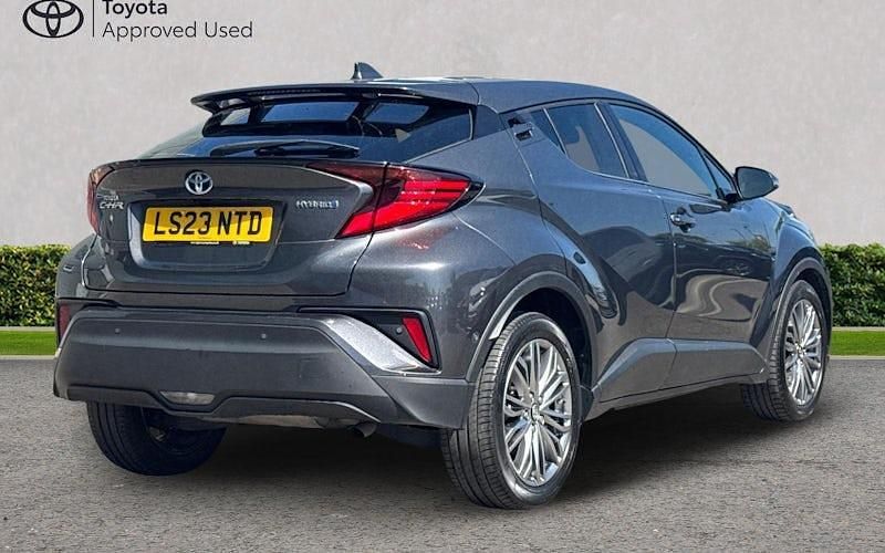 Used Toyota C-HR 122 HP (89 kW) 2023 Grey SUV