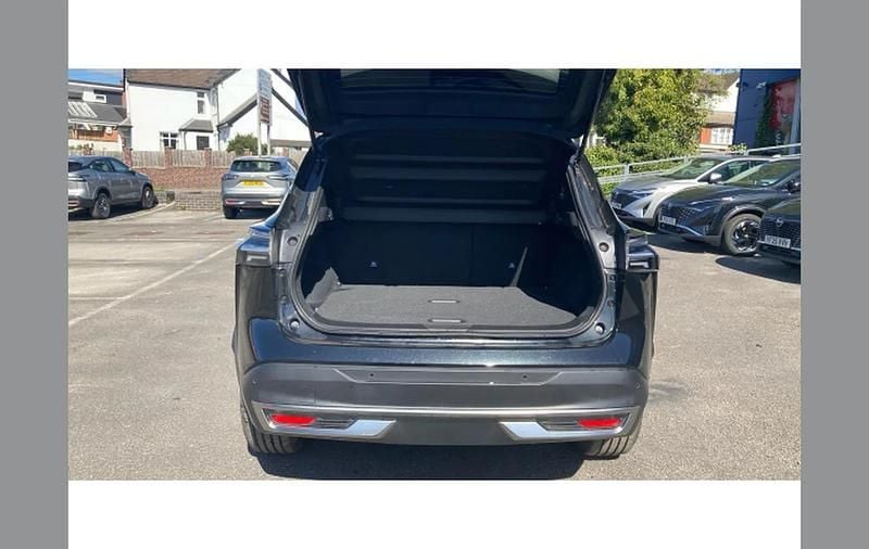 New Nissan Qashqai N-Connecta 140 HP (102 kW) 2025 Black SUV