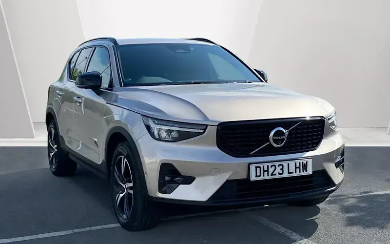 Usado Volvo XC40 Plus 163 CV (119 kW) 2026 SUV