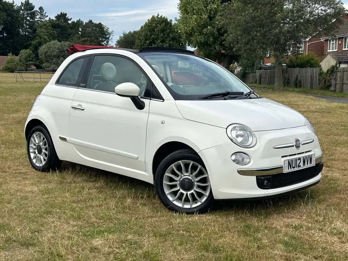 Used Fiat 500 Lounge 69 HP (50 kW) 2012 White Cabriolet