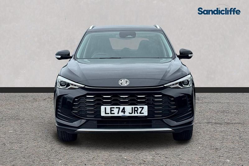 Used MG ZS Trophy 196 HP (144 kW) 2024 Metallic  black pearl SUV