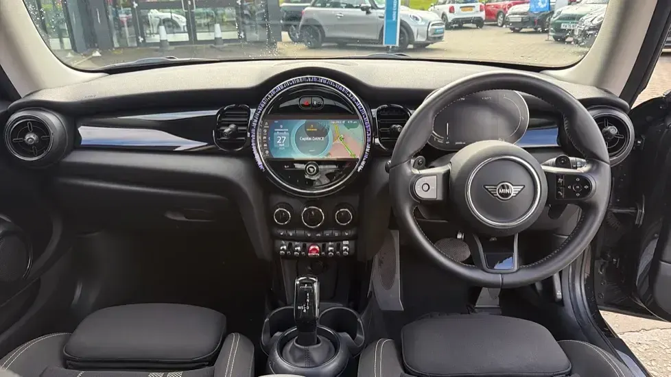 Used Mini Cooper S Classic 176 HP (129 kW) 2023 Black Hatchback