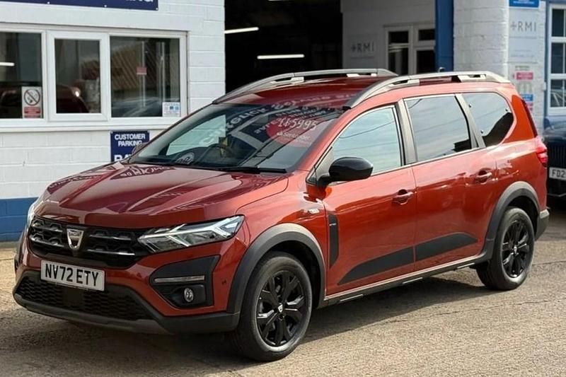 Terracota metallic Used 2022 Dacia Jogger Extreme MPV | £15,995 (Fair price) - Image 1/1