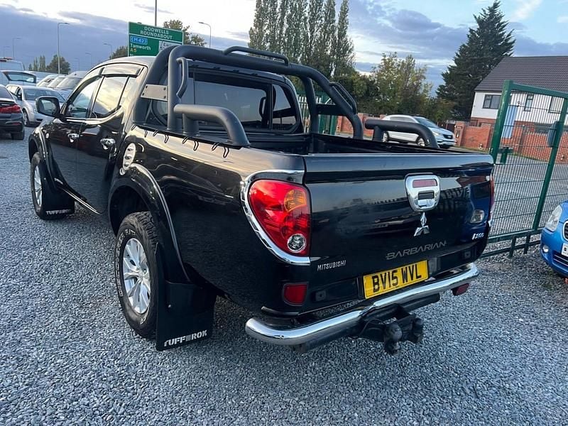 Used Mitsubishi L200 176 HP (129 kW) 2015 Black Pickup
