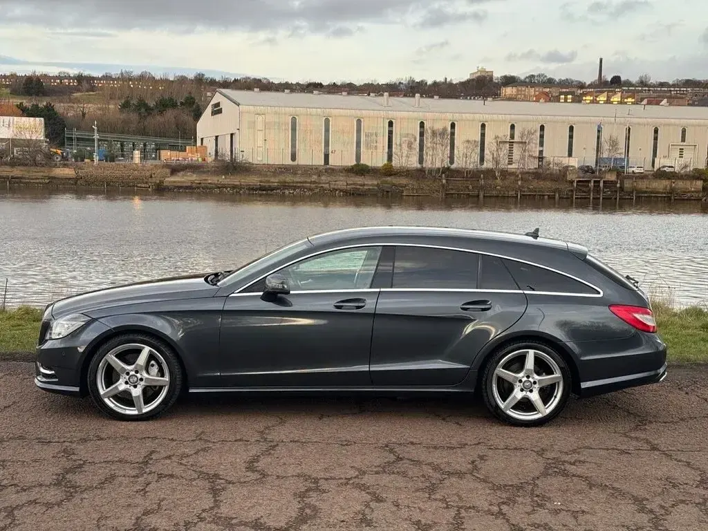 Used Mercedes CLS350 Shooting Brake AMG 2013 Grey Estate