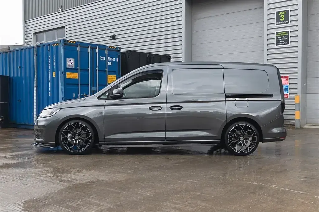 New VW Caddy Maxi Pro 122 HP (89 kW) 2025 Grey MPV