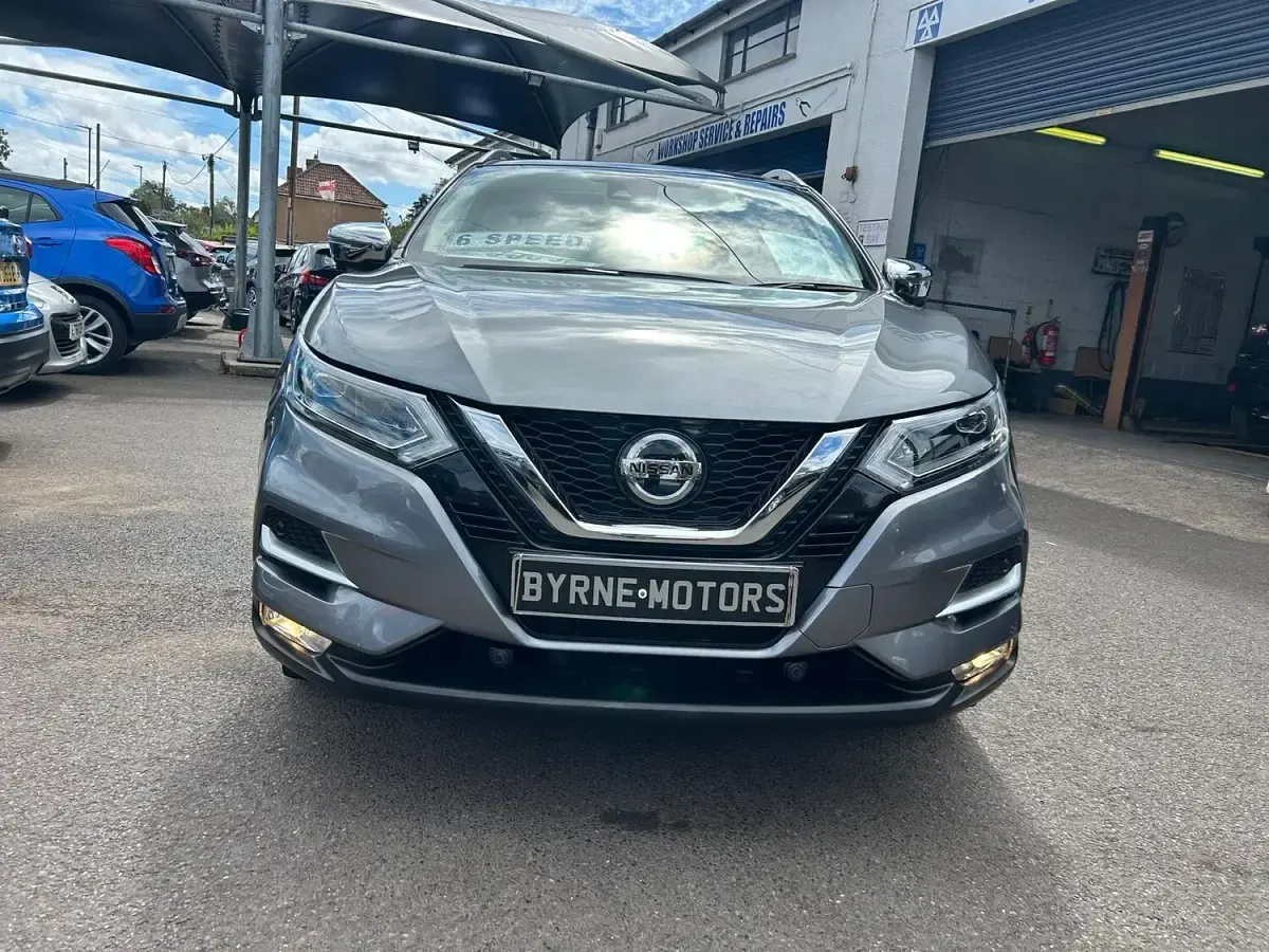 Used Nissan Qashqai Tekna 140 HP (102 kW) 2019 Grey SUV