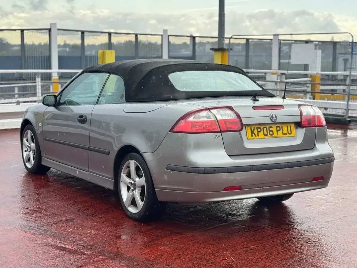 Używany Saab 9-3 Cabriolet Vector 2006 Szary Kabriolet