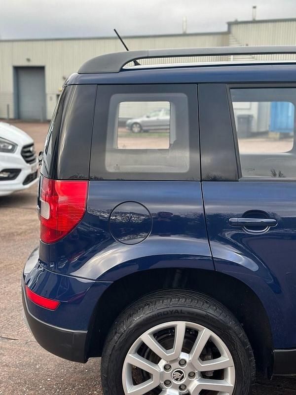 Used Skoda Yeti 105 HP (77 kW) 2014 Blue SUV