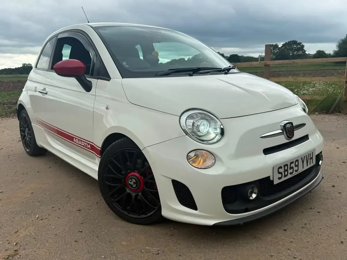 Used Abarth 500 135 HP (99 kW) 2010 White Hatchback