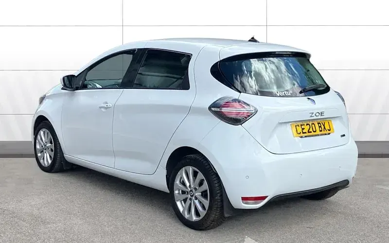 Used Renault Zoe Iconic 80 kW (109 HP) 2020 White Hatchback