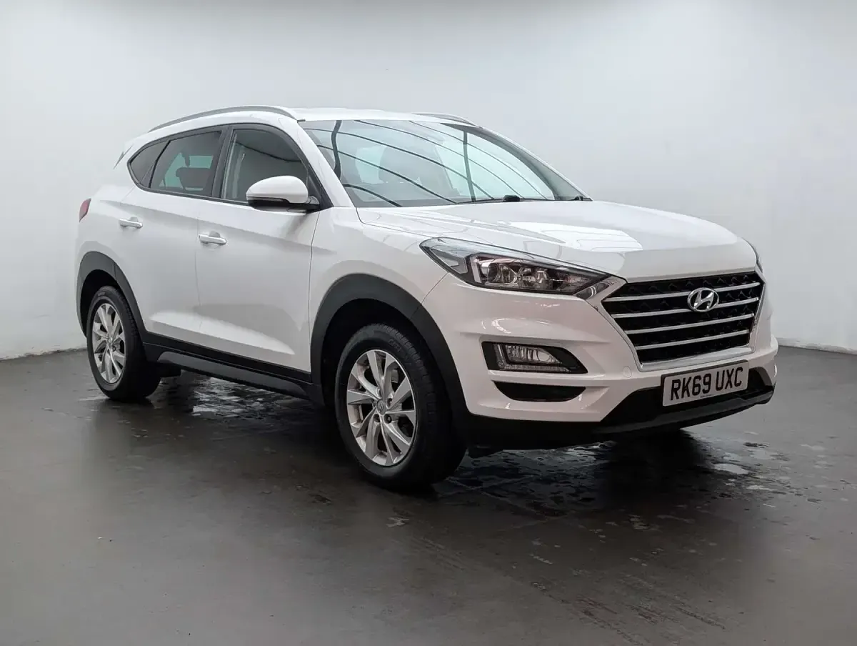 Used Hyundai Tucson SE 177 HP (130 kW) 2019 White SUV