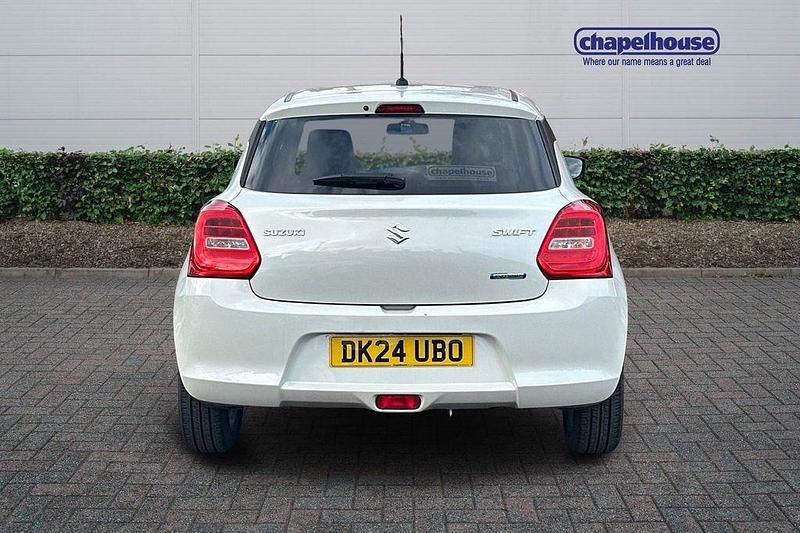 Used Suzuki Swift SZ-L 82 HP (60 kW) 2024 White Hatchback
