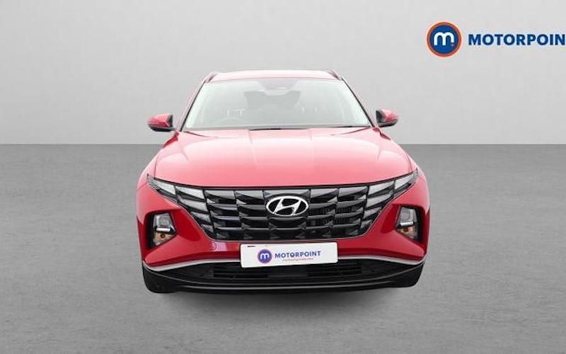 Used Hyundai Tucson SE 180 HP (132 kW) 2022 Red SUV