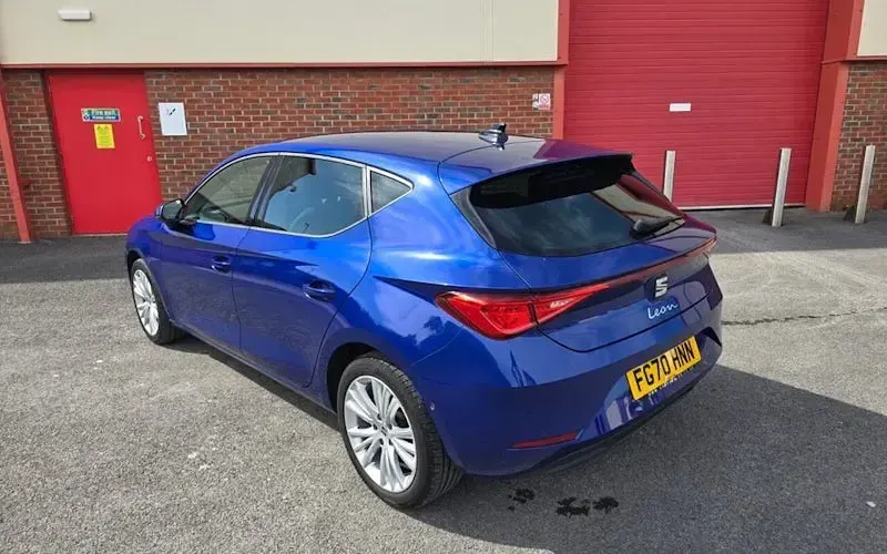 Used Seat Leon SE Dynamic 110 HP (80 kW) 2020 Blue Hatchback