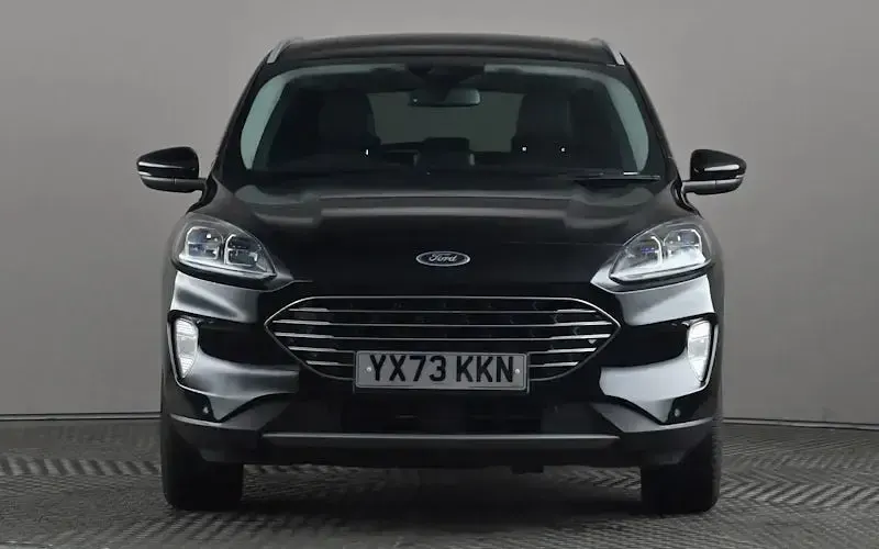 Usado Ford Kuga Titanium 150 HP (110 kW) 2023 SUV