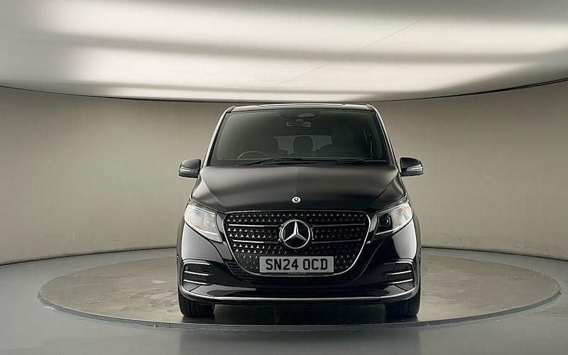 Used Mercedes V300 AMG line 237 HP (174 kW) 2023 Obsidian black MPV