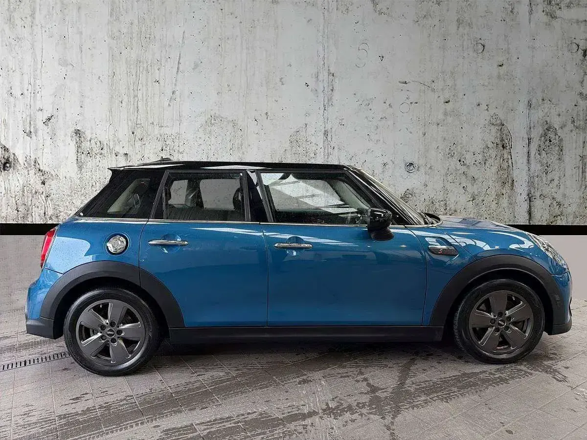 Second-hand Mini Cooper S Classic 176 CP (129 kW) 2022 Albastru Hatchback