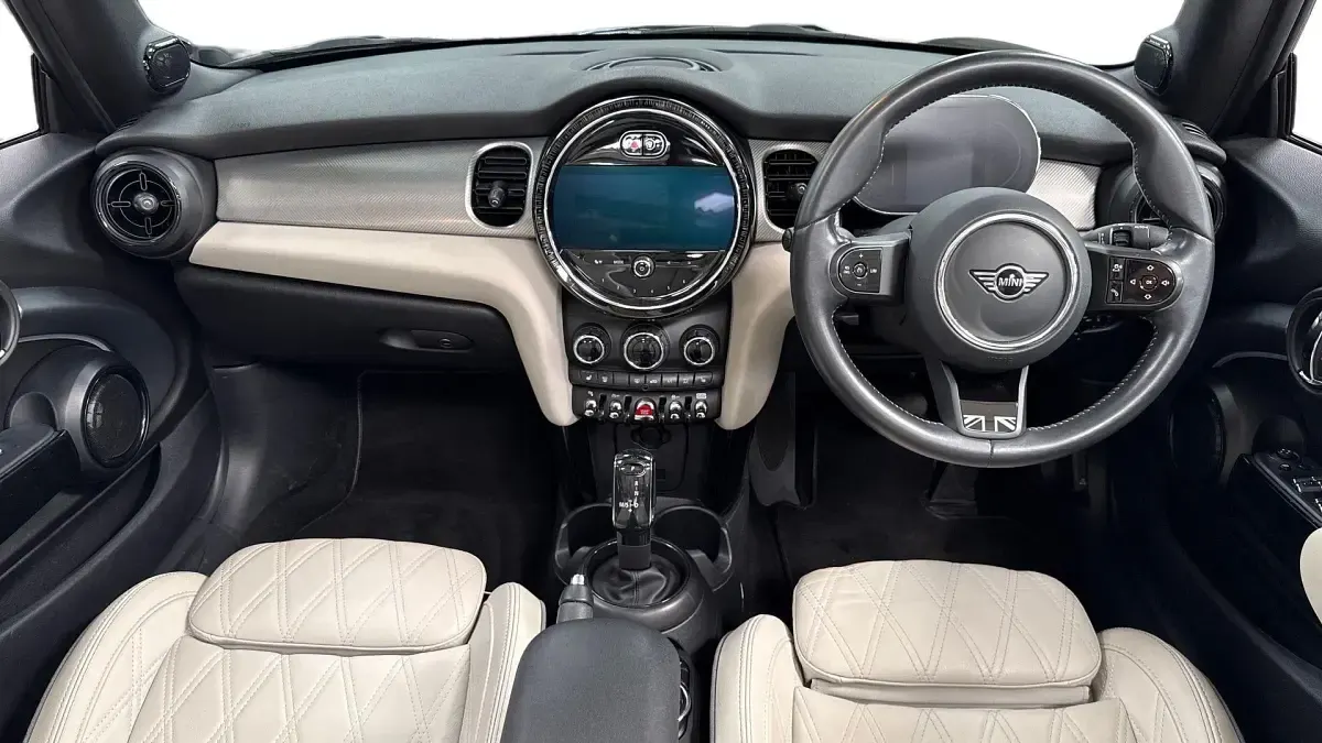 Used Mini Cooper Exclusive 134 HP (98 kW) 2023 Black Hatchback