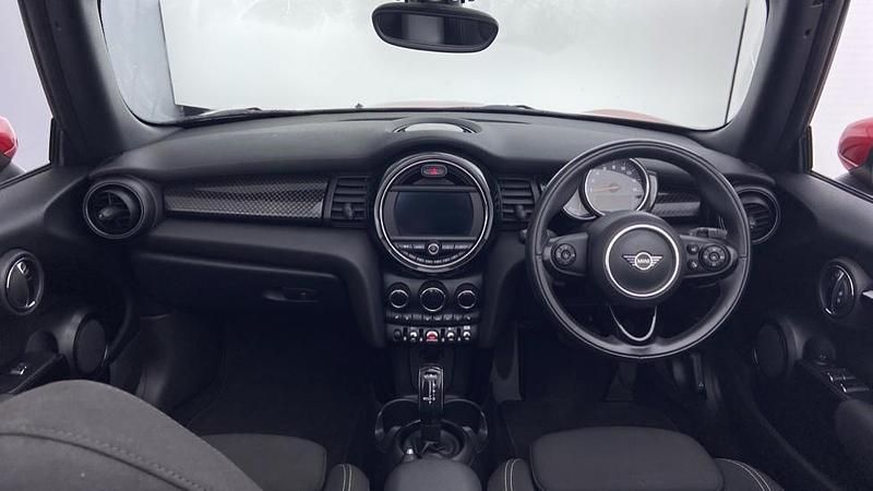 Used Mini Cooper S Classic 189 HP (139 kW) 2020 Red Hatchback