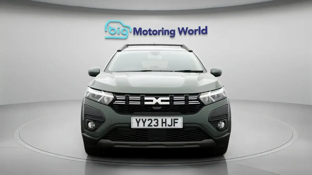 Used Dacia Jogger Expression 110 HP (80 kW) 2023 Green MPV